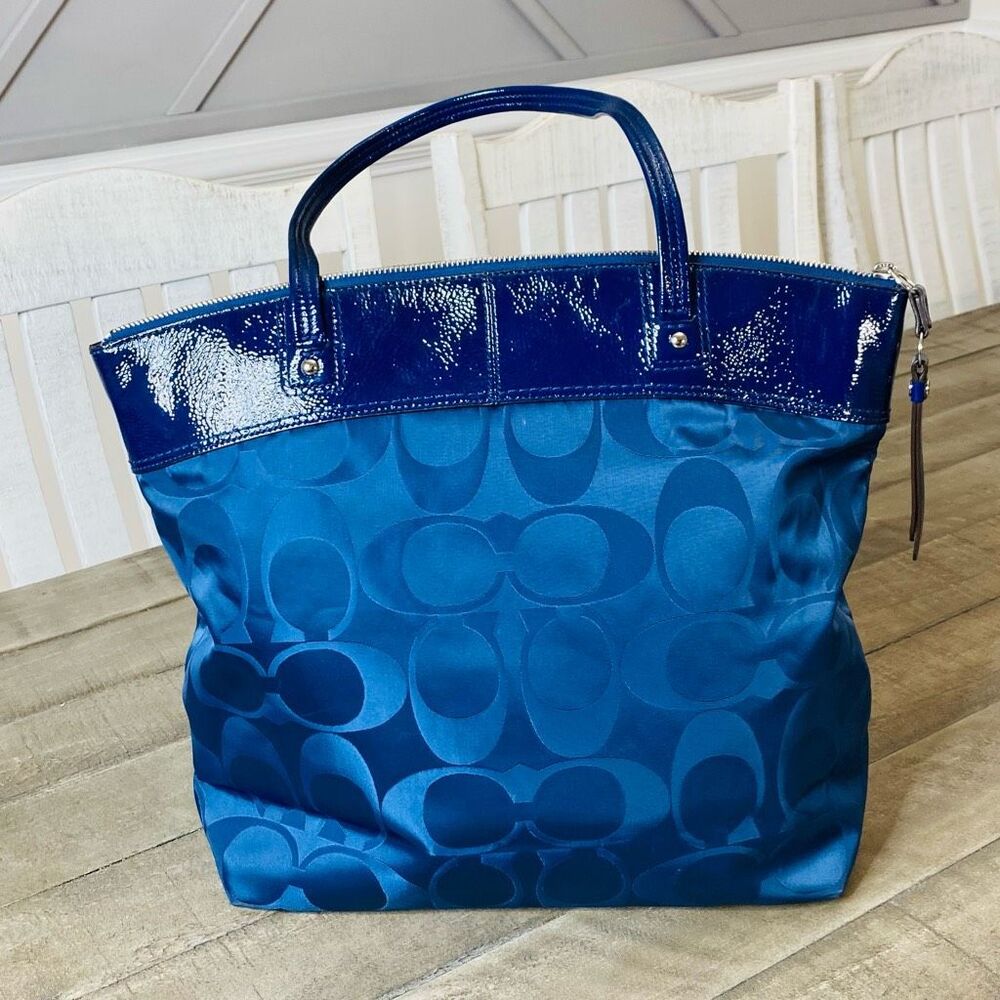 COACH Laura Large Designer Logo TOTE F18336 Luxury  LEATHER BAG Purse - Picture 4 of 10
